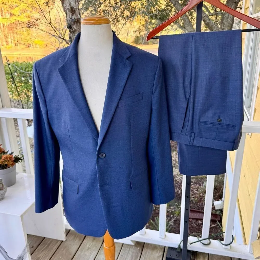 Banana Republic Medium Blue Wool 2 Piece Suit. Marzotto fabric